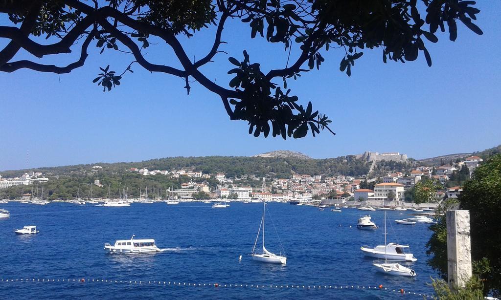 Apartman Radosic Đảo Hvar Ngoại thất bức ảnh